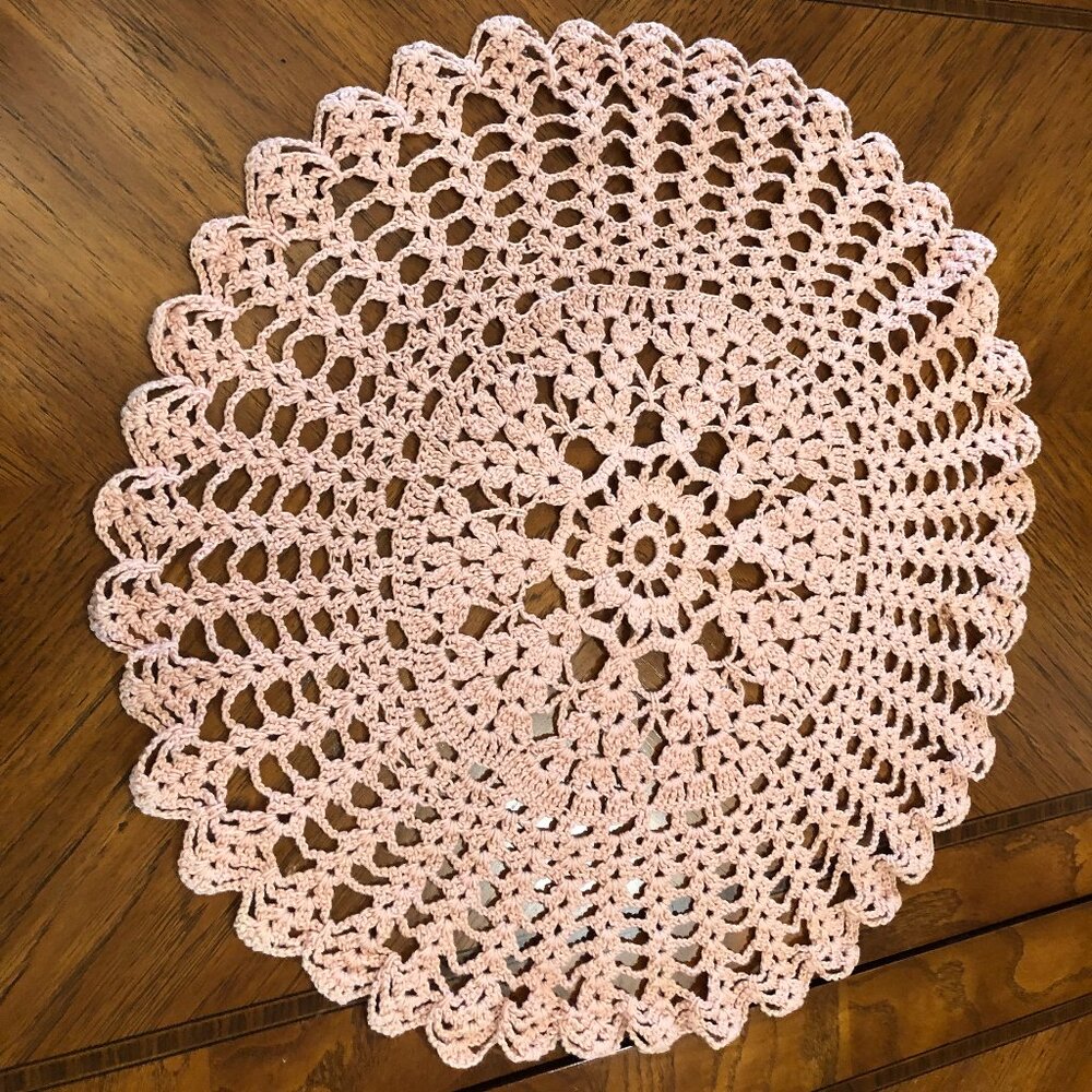 Mauve vintage lace hand crochet cotton doily 16"
